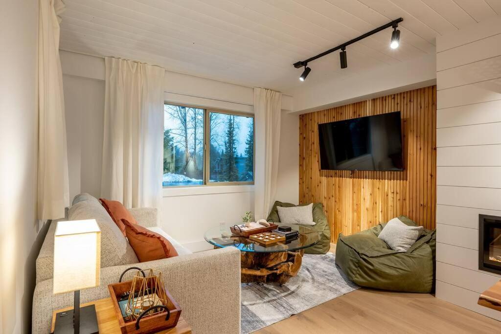 Powder & Pines Luxury Suite Whistler Zewnętrze zdjęcie