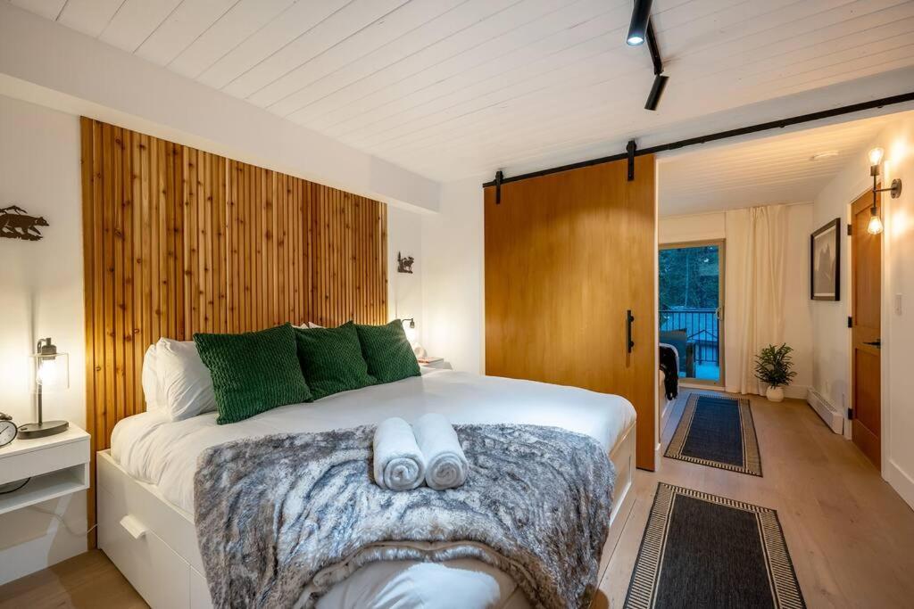 Powder & Pines Luxury Suite Whistler Zewnętrze zdjęcie